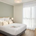 Quality Centre מלון דירות 5*