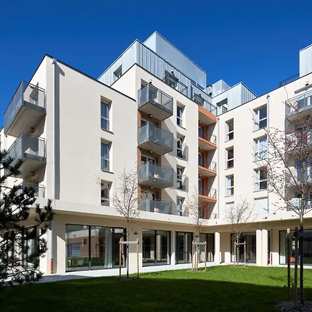 Quality Centre Aparthotel 3*