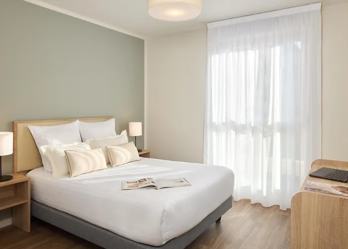 Quality Centre Aparthotel 3*