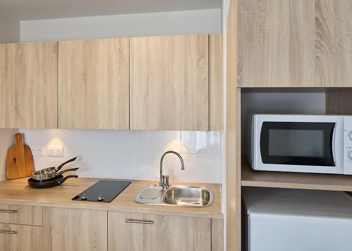 Quality Centre Aparthotel 3*